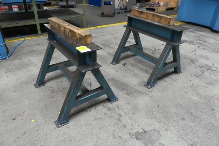 2x Stahlbock